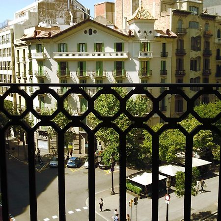 Gaudi Apartment 9 Barcelona Exterior photo